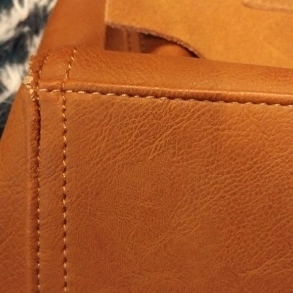 Two-toned Tan Leather & Suede Handbag/Purse with Golden Hardware - Picture 11 of 15